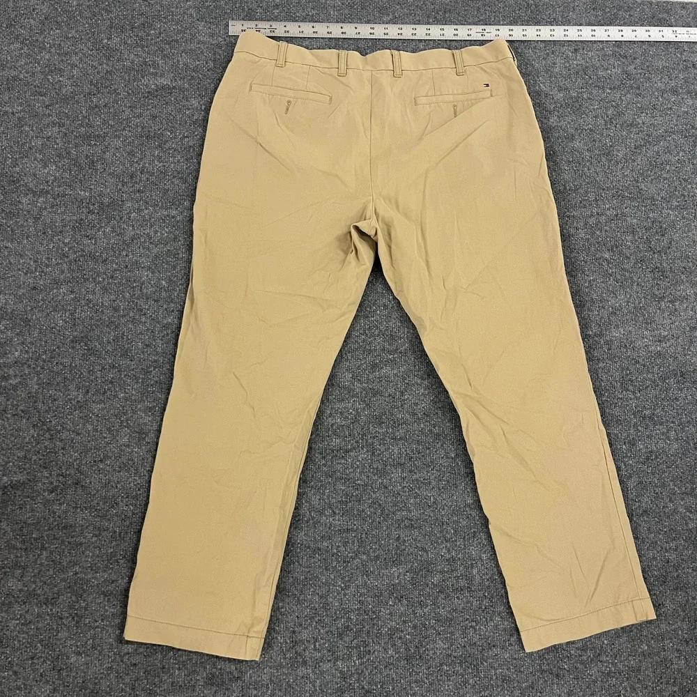 Tommy Hilfiger Chino Pants Mens Size 38x30 Beige Tailored Fit Flat Front Casual